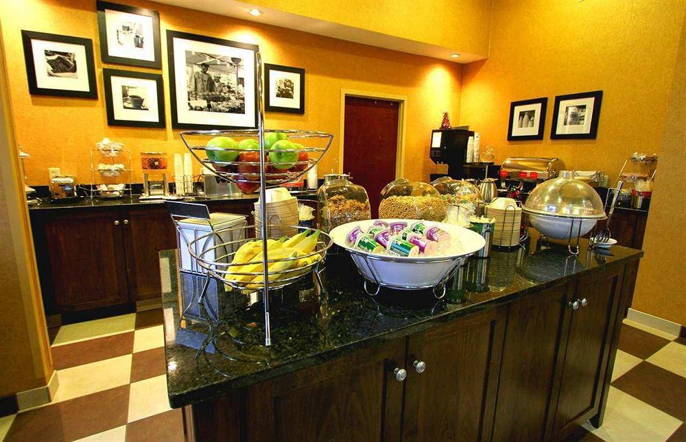 Hampton Inn Keokuk Bagian luar foto