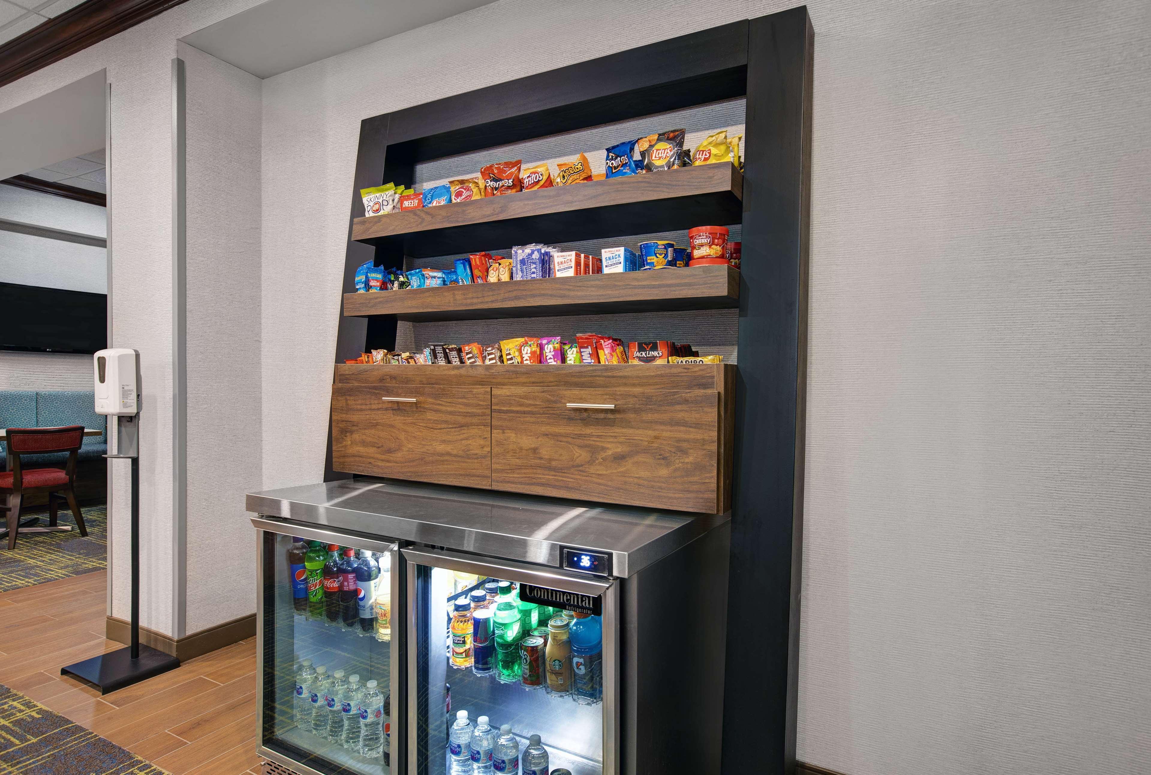Hampton Inn Keokuk Bagian luar foto